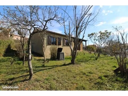 villa 3 pièces 80 m²