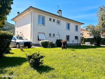 maison 8 pièces 207 m²