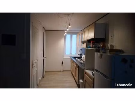 maison de village 45 m2 bien située avec extérieur et garage