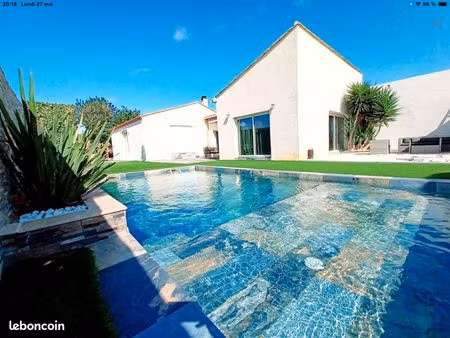 ensemble immobilier de charme : villa avec dépendance à mirpreisset