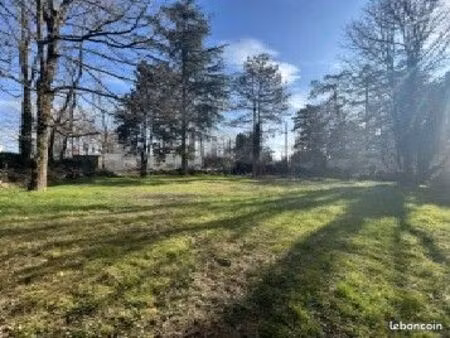 terrain 901 m² charbonnieres les bains