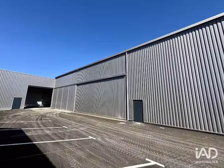 vente locaux professionnels 500 m² à orange (84100)  495 000 €