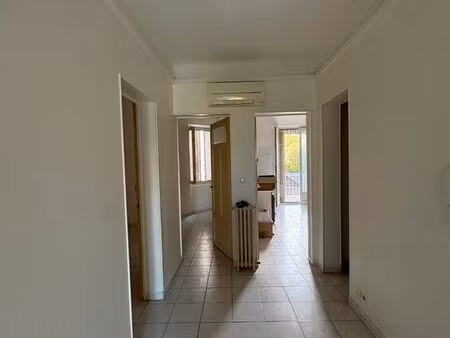 prado / métro perrier – ~100 m² + balcon – 3e/8 ascenseur – garage box en sus