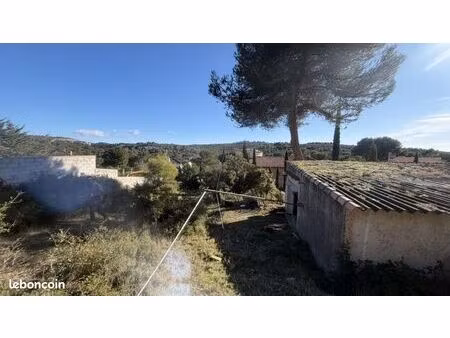 terrain 1 400 m² ensues la redonne