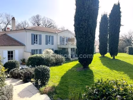 vente locaux professionnels 40 pièces 1016 m² à châteaubernard (16100)  1 290 000 €