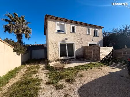 maison 140 m² divisée en 2 maisons jumelés de 70 m² + 1 garage