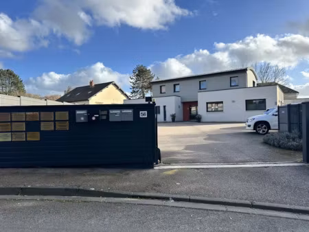 vente immeuble 310 m² à isneauville (76230)  894 000 €