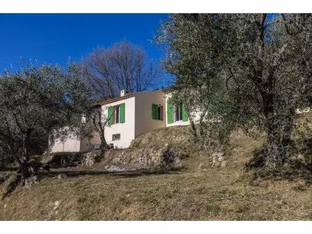 levens villa 5 pièces 160 m² / terrain 3300 m² / vue dégagée collines et montagnes