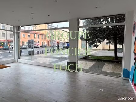local commercial 80 m² villeurbanne
