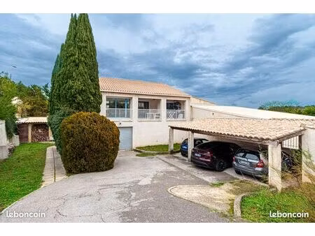 ensemble immobilier mixte atypique et unique