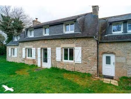 vente longère et corps de ferme à plomeur (29120) : à vendre / 110m² plomeur