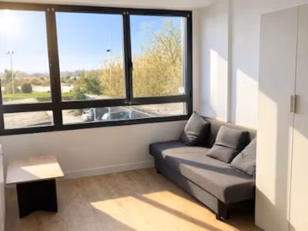 location meublée appartement 2 pièces 28 m² à ambès (33810)  575 €