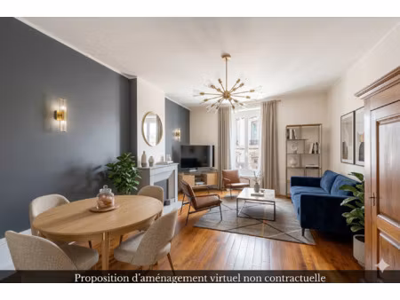 appartement ancien en plein centre avec jardin  caves et grenier