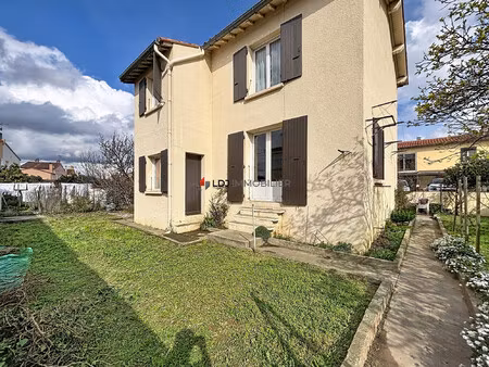 maison 4 faces – 82 m² – terrain 354 m² – garage – 4 c