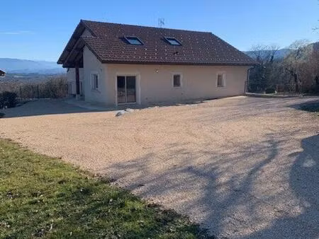 a vendre magnifique appartement de 195 m2 au sol  165 m2 loi carrez avec terrain de 3145 m