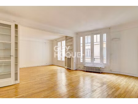 à vendre : appartement 3 pièces à paris - 795 000 €