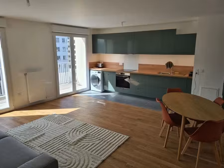 location meublée appartement 3 pièces 70 m² à saint-ouen (93400)  2 100 €