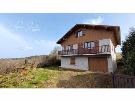 maison familiale avec vue exceptionnelle sur la chaîne des puys – 5 chambres – terrain 185