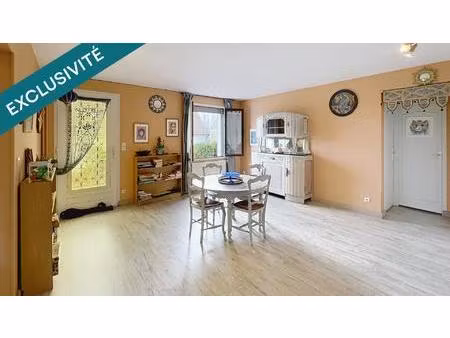 chécy centre et canal/loire  emplacement privilégié : nature et pratique pour cette maison