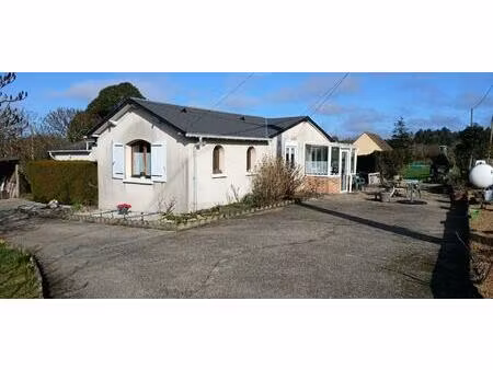 maison lumineuse de plain pied 3 chambres + 1 bureau