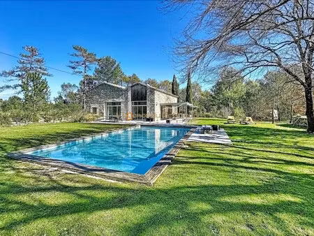 un bien d'exception au pied du pic st loup