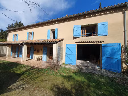 exclusivité maison à puyricard 300m2 travaux à prévoir