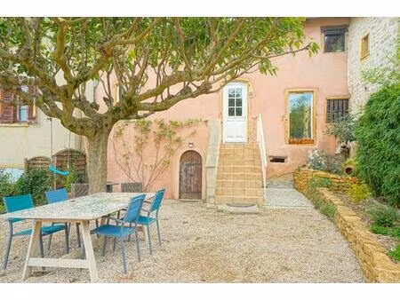 a vendre  cette superbe maison de village