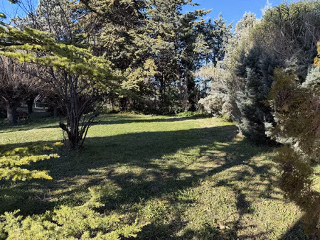 beau terrain viabilisé de 527 m2