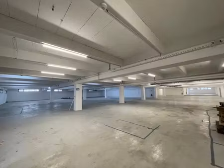 entrepôt de 1165m²