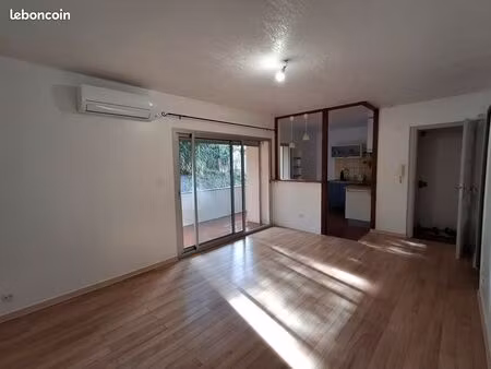 appartement t2 13007