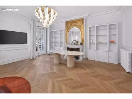 appartement 6 pièces 202 m²