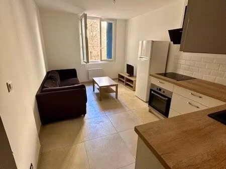 t1 bis meublé - centre ville manosque - 630 cc