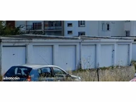 garage centre ville à louer