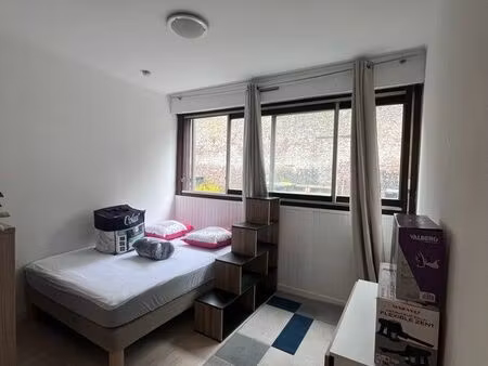 studio meublé rénové – vauban / port de lille – métro à 3 min