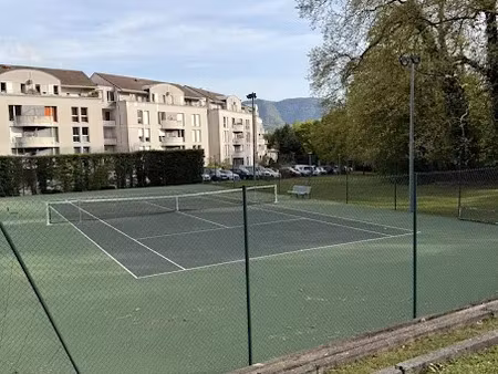 location appartement 2 pièces 48.46 m² à meylan (38240)  899 €
