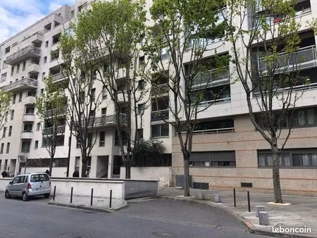 parking à louer  à 100m du centre commercial bercy 2   entrée 3 ave du général de gaulle à