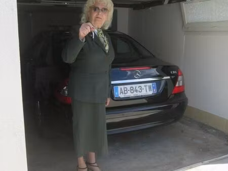 dame 84(revenus de cadre-propriétaire villa) recherche maison à louer meublee departement 