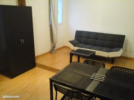 loue studio proche hôpital/institut lasalle