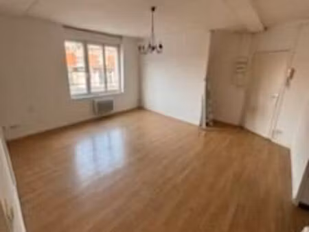 bel appartement rénové de 50 m2 sin le noble centre