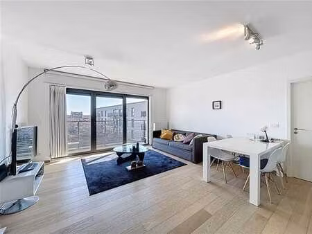 delta  appartement 2 ch avec terrasse