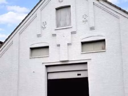 alsemberg beersel:entrepôt ±200 m² + entrée véhicule