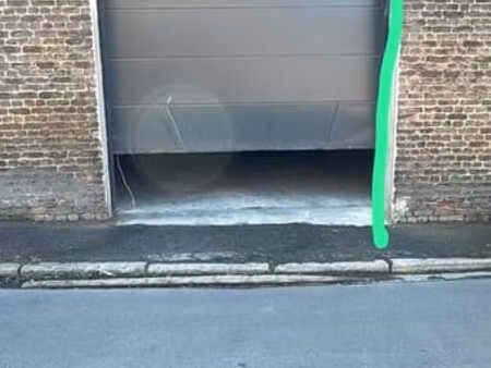 entrepôt de stockage 180m2 à louer  charleroi