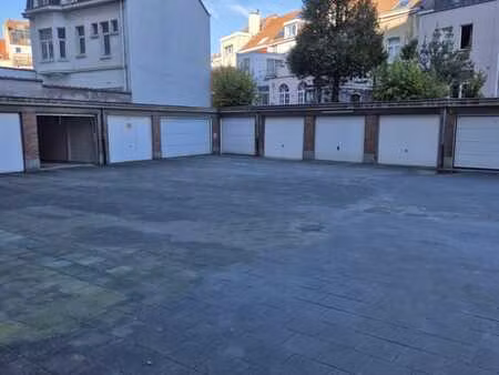 garage à louer avenue de tervueren  woluwe