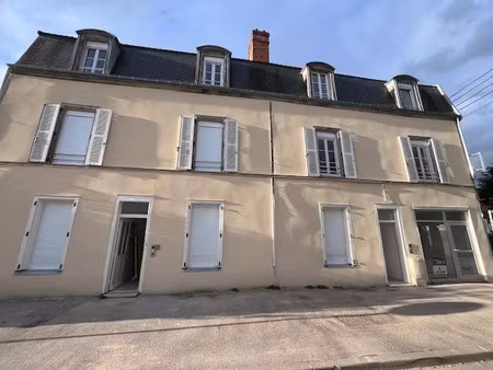 location locaux professionnels 2 pièces 33 m² à troyes (10000)  600 €