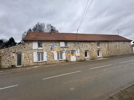 grande maison re?nove?e avec piscine chauffe?e – proche cha