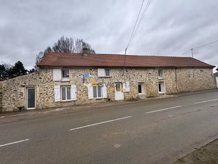 grande maison re?nove?e avec piscine chauffe?e – proche cha