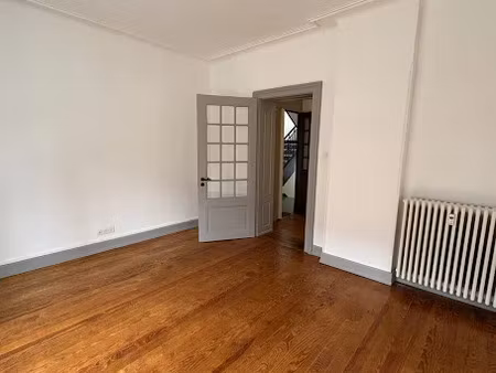 location locaux professionnels 80.42 m² à strasbourg (67000)  1 800 €