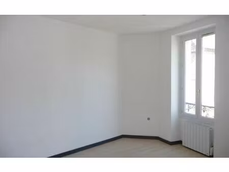 location appartement  16.85 m² t-1 à nemours  446 €