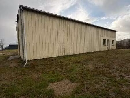 vente bureaux et commerces à loudéac (22600) : à vendre / 200m² loudéac
