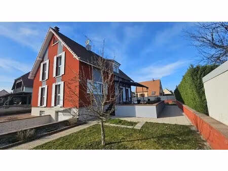 bennwihr : maison 6 pièces  4 chambres sur 7 ares